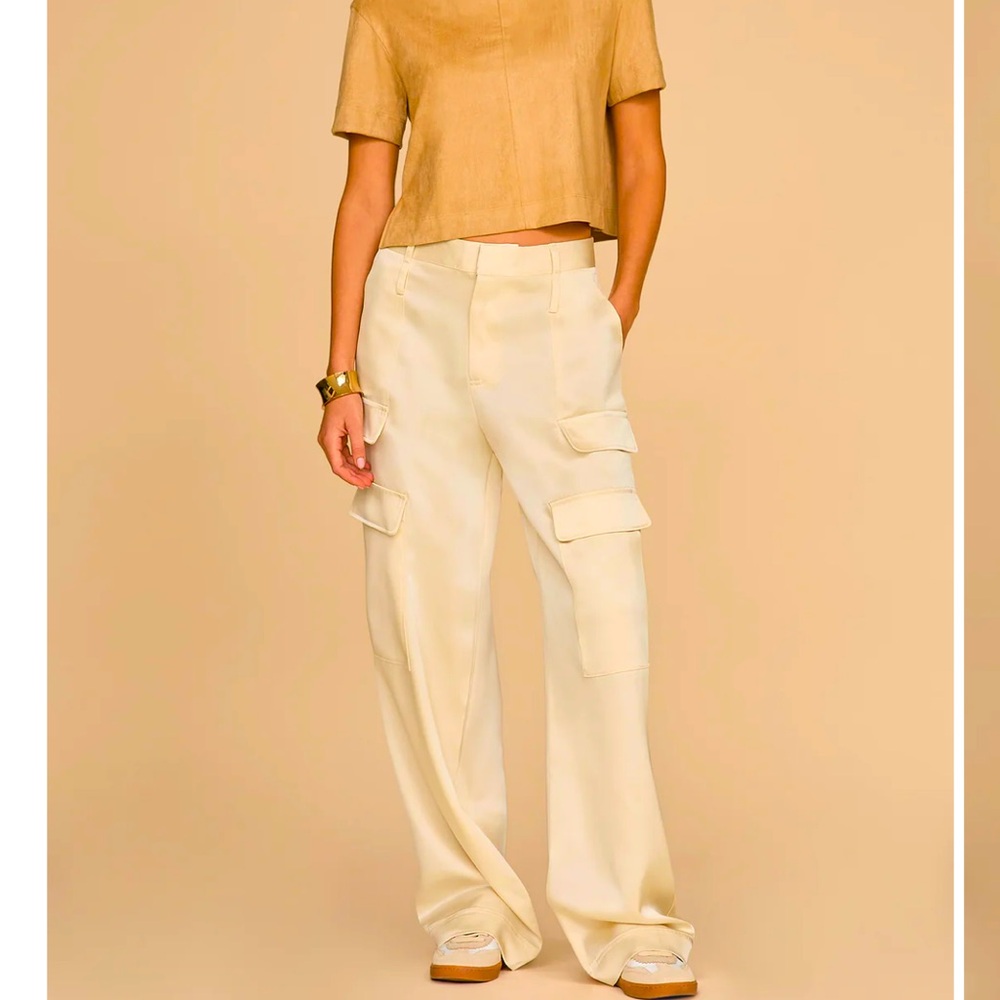 The Noli Shop MILAN SATIN CARGO PANT - PEARL
NWT. 
Size 2